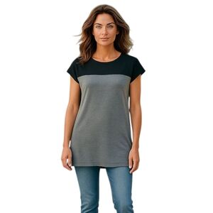 Lole Black and Gray Top SMALL SLIT ON The Sides P2p 23 L 30 (MEN'S ) Left Pocket